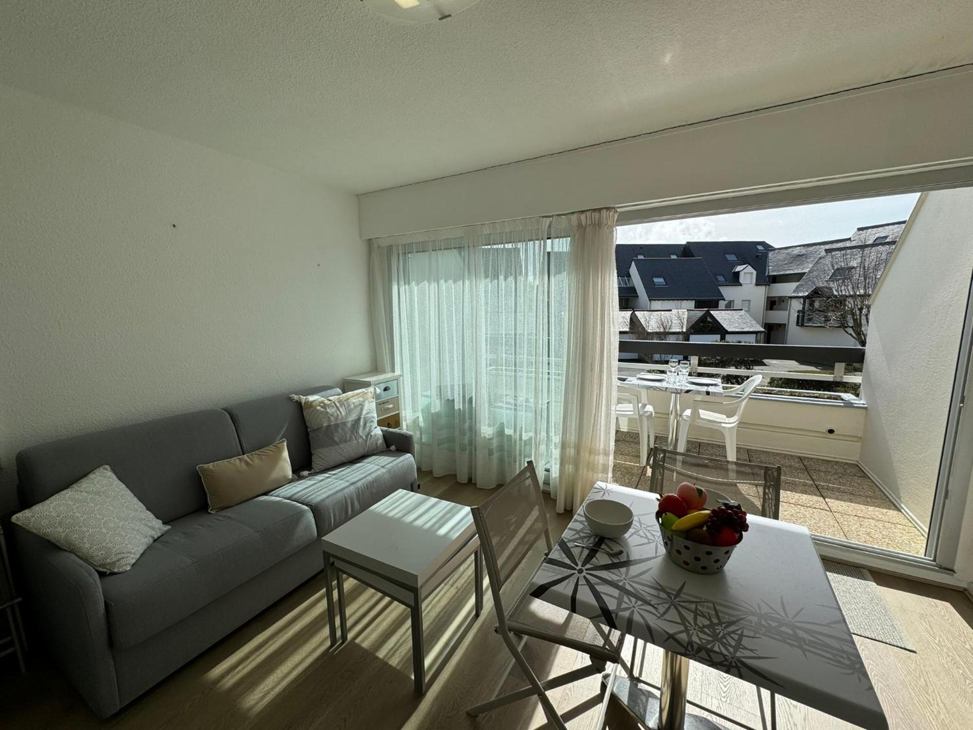 Apartment Confortable Studio, Wifi, Parking, Proche *